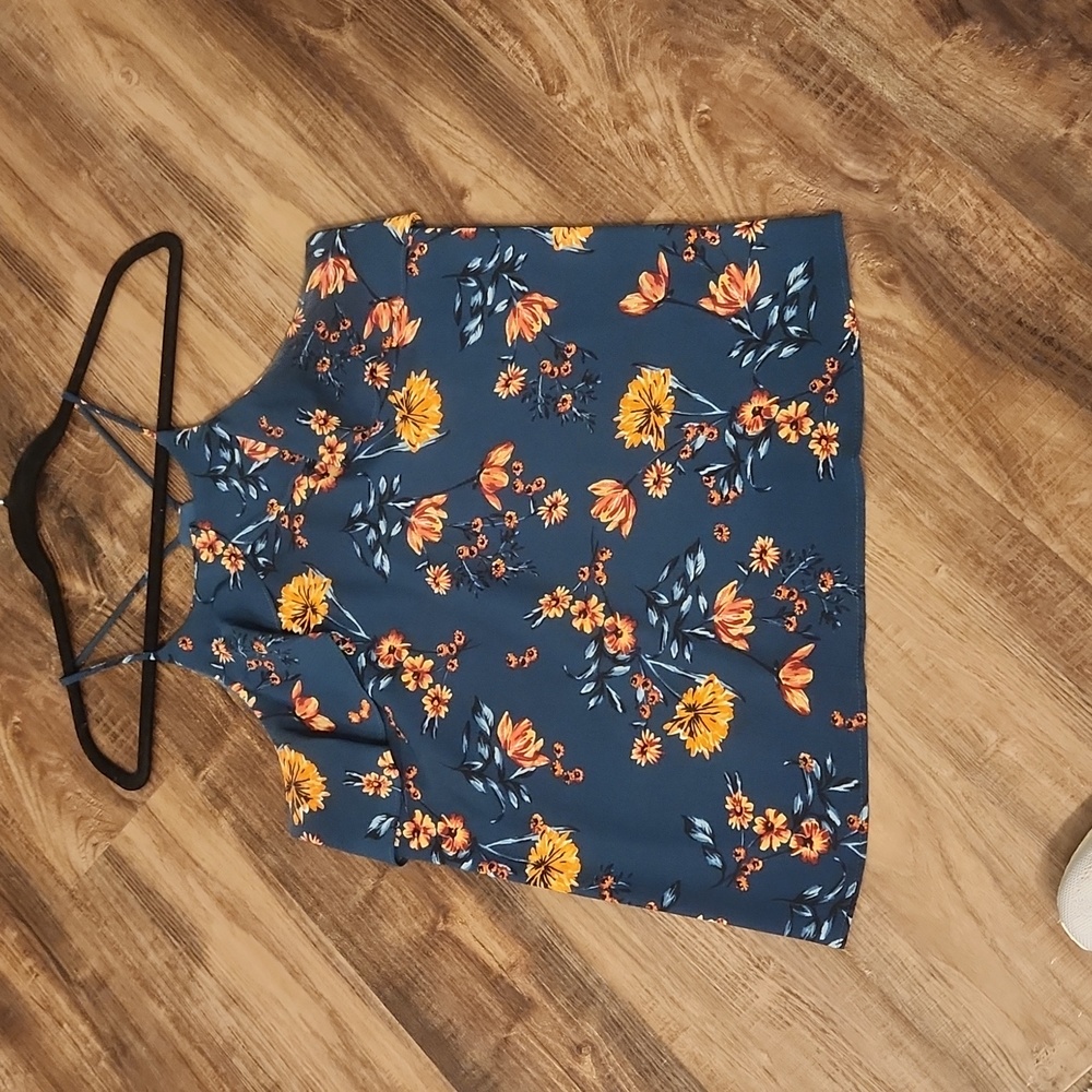 EVEREVE blouse tank